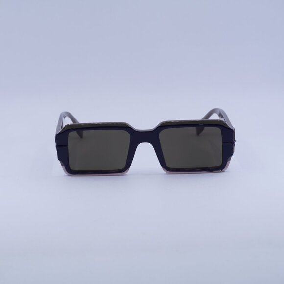 Fendi FE40073U 50E FENDI GRAPHY Sunglasses Brown Rectangle Frame, Brown Lenses main image 7